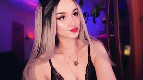 MiladyJolie online show from 02/19/25, 04:44