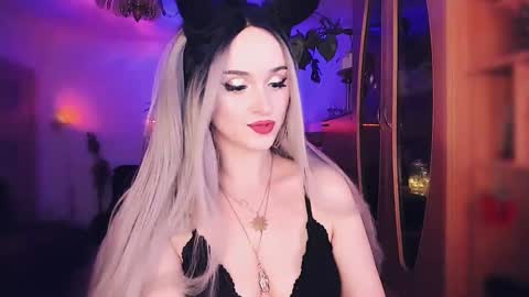 MiladyJolie online show from 03/06/25, 03:35