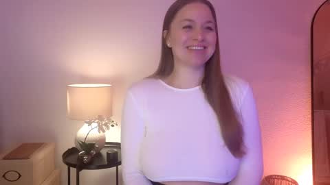 Snapshot of milafleur chatting on 02/01/25, 09:11 Mila Fleur online show from 02/01/25, 09:11