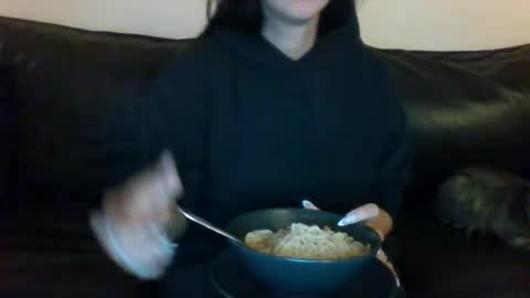 MilaGabor online show from 01/05/26, 06:11