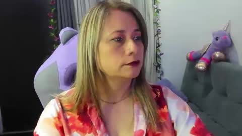 milagros_latin online show from 12/02/25, 11:56