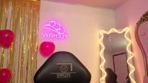 Snapshot of milah_tay chatting on 02/17/26, 11:40 milah_tay online show from 02/17/26, 11:40