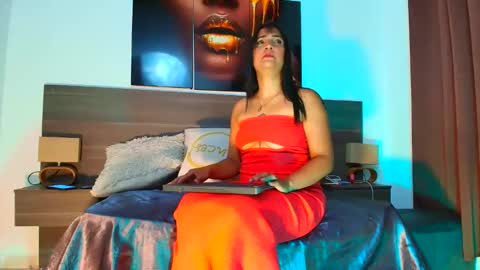 Snapshot of milahot23 chatting on 05/01/26, 11:04 mila online show from 05/01/26, 11:04
