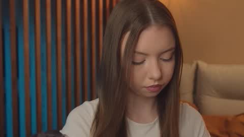 Mila online show from 03/02/26, 03:19