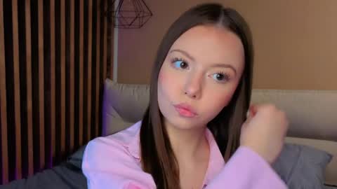 Mila online show from 05/07/26, 03:50