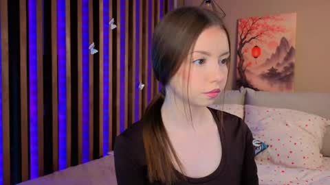 Snapshot of milaice chatting on 06/08/26, 03:12 Mila online show from 06/08/26, 03:12