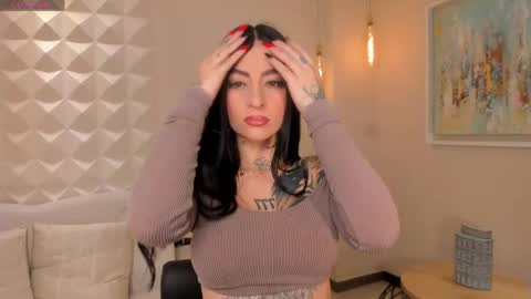 Mila  online show from 05/07/26, 11:37