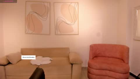 Mila  online show from 05/21/26, 11:50