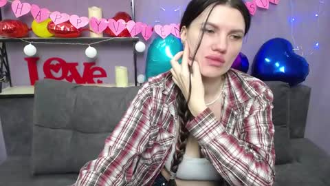 Milaloona online show from 02/13/25, 02:52