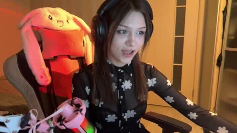 milamiuu online show from 01/11/26, 11:59