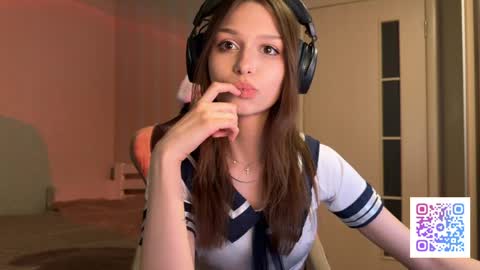Snapshot of milamiuu chatting on 05/10/26, 03:17 milamiuu online show from 05/10/26, 03:17