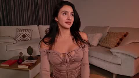 Snapshot of milana_desire chatting on 10/06/25, 11:24 milana online show from 10/06/25, 11:24