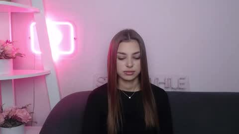 milanaangelas online show from 12/05/25, 05:49
