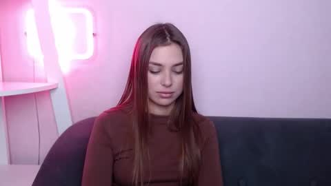 milanaangelas online show from 02/15/26, 07:51