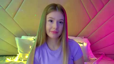 MilanaBalmain online show from 03/08/25, 08:00