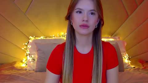 MilanaBalmain online show from 03/12/25, 04:46