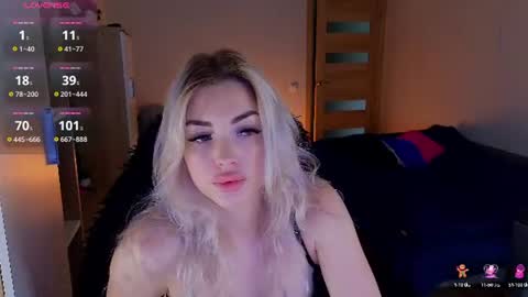 Snapshot of milanafox_ chatting on 06/29/26, 10:48 Lana online show from 06/29/26, 10:48