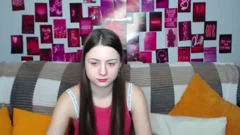 milanaroz online show from 03/01/25, 05:42