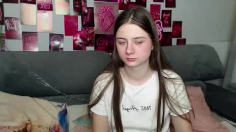 milanaroz online show from 10/25/25, 04:57