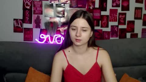 milanaroz online show from 12/05/25, 06:00