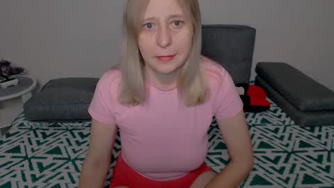 Milena online show from 12/03/25, 05:26