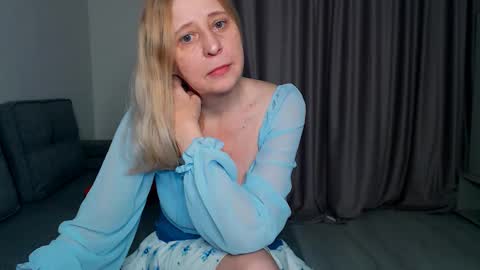 Milena online show from 02/08/26, 06:17