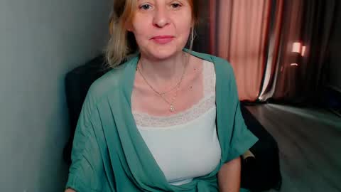 Snapshot of milanav chatting on 05/22/26, 04:30 Milena online show from 05/22/26, 04:30