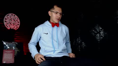 milandavid1 online show from 04/24/26, 05:59