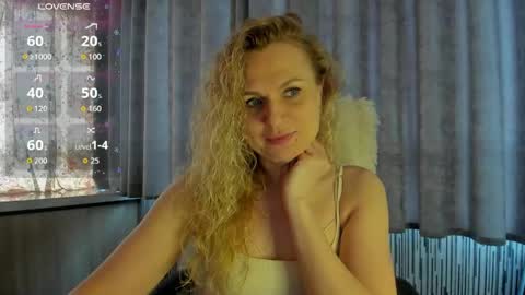 milanna_x online show from 05/28/26, 03:20
