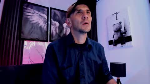 Snapshot of milanwhite_ chatting on 02/24/26, 11:30 MILAN online show from 02/24/26, 11:30