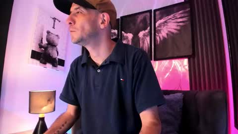 Snapshot of milanwhite_ chatting on 03/03/26, 11:38 MILAN online show from 03/03/26, 11:38