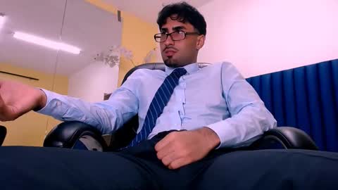 milanzaire online show from 01/17/26, 12:37