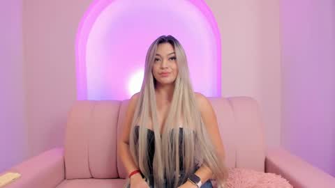 Sexy Mila  online show from 06/04/26, 01:06