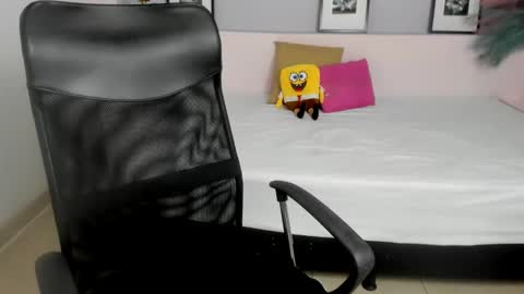 Mila Rose online show from 12/23/24, 11:14