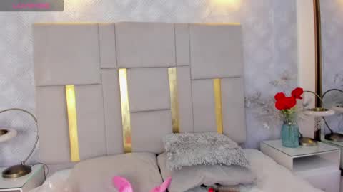 Cami  online show from 10/28/25, 11:03