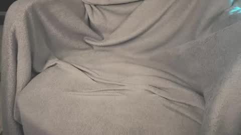 Mila online show from 01/15/26, 07:50