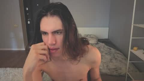 Snapshot of milaslovv chatting on 03/31/26, 10:37 Mila online show from 03/31/26, 10:37