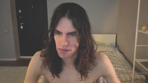 Snapshot of milaslovv chatting on 05/20/26, 08:20 Mila online show from 05/20/26, 08:20