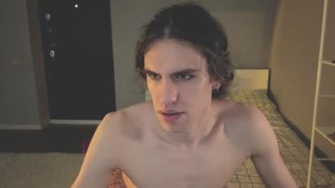 Snapshot of milaslovv chatting on 06/08/26, 05:35 Mila online show from 06/08/26, 05:35
