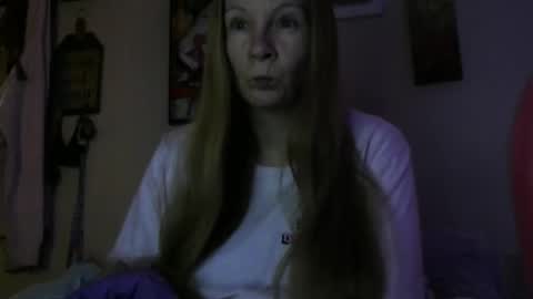 Mila online show from 04/05/26, 12:57