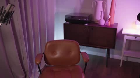 M  Telegram mamagotachannel online show from 12/19/24, 02:24