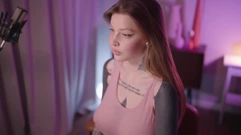 M  Telegram mamagotachannel online show from 12/21/24, 03:42