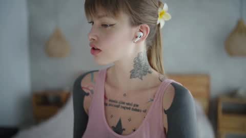 M  Telegram mamagotachannel online show from 02/05/25, 05:09