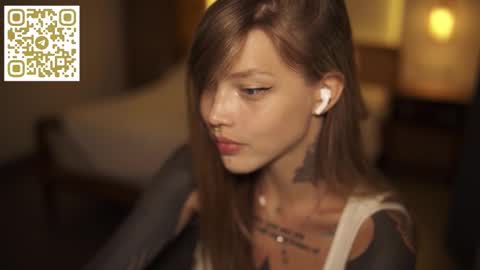 Snapshot of mileeena chatting on 02/14/26, 11:40 M Telegram mamagotachannel online show from 02/14/26, 11:40