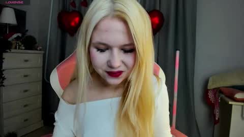 Snapshot of milemissyy chatting on 02/15/26, 04:20 Mia online show from 02/15/26, 04:20