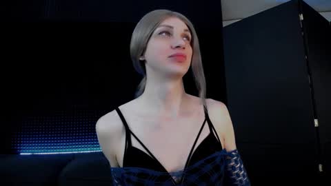 Milena Hardy online show from 10/07/25, 04:20