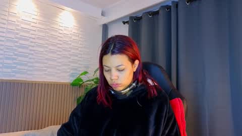 milena_lawson online show from 09/10/25, 10:15