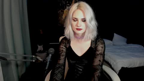 Milena online show from 12/14/24, 10:34