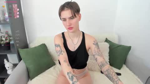 milenakeeks online show from 03/09/26, 08:07