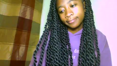 Snapshot of milennah chatting on 07/19/26, 12:58 milennah online show from 07/19/26, 12:58